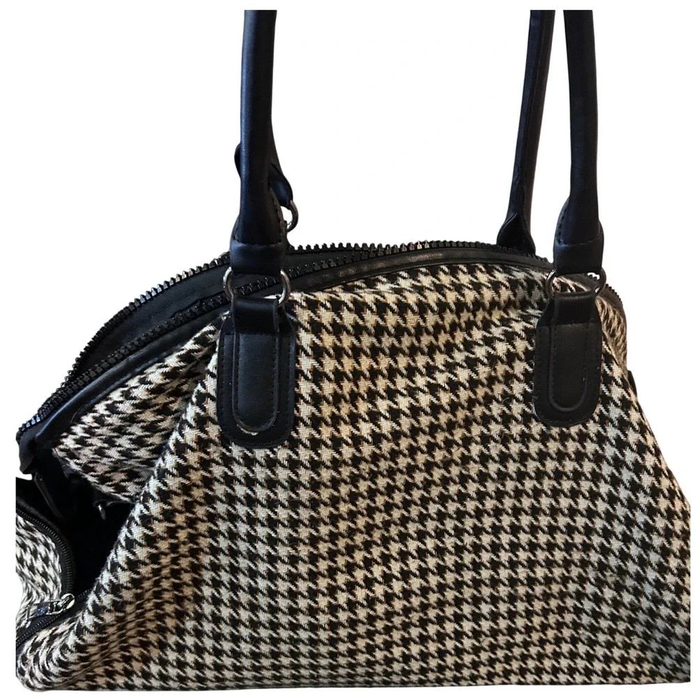 Weekender Satchel Bag Womens Large Black White Excellent Triple‎ Zip